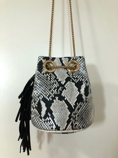 （分類：）位於 。 由 sklr888 提交（商品編號 1159463600，圖片 1）。簡介： 。