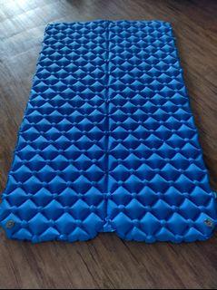 Camping air bed