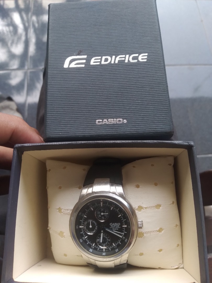 Casio Edifice EF305, Fesyen Pria, Jam Tangan di Carousell