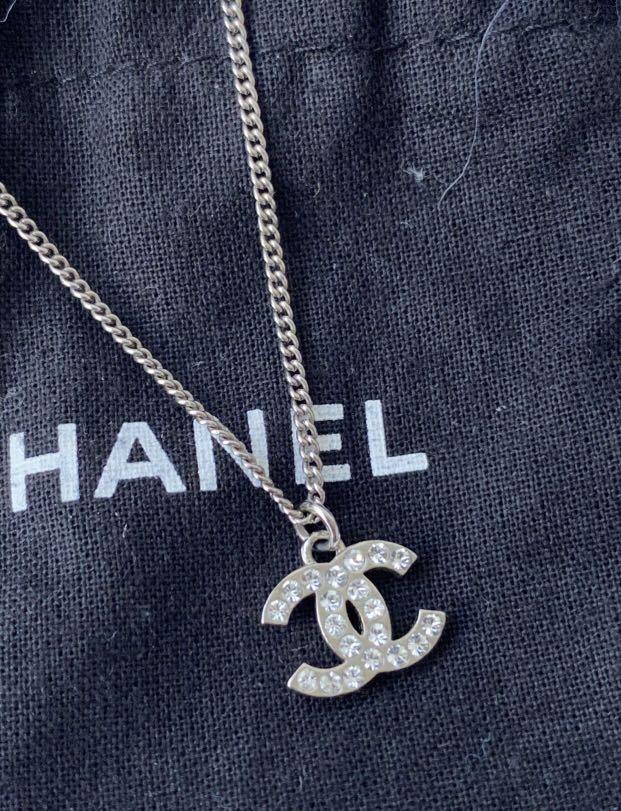 Chanel Cc Crystal Silver Tone Pendant Necklace in Metallic