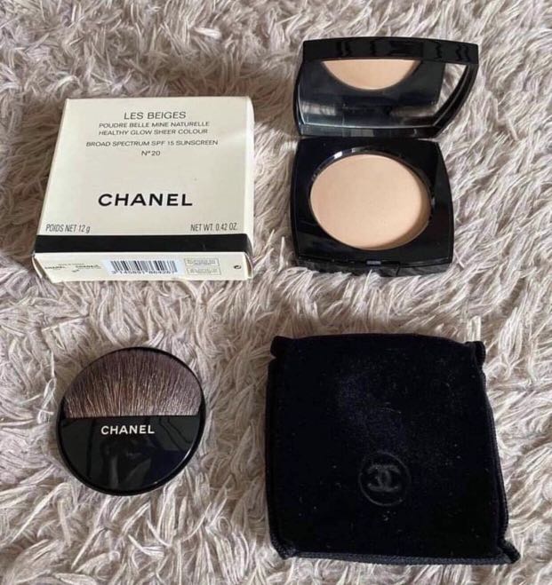  Chanel Les Beiges Healthy Glow Sheer Powder