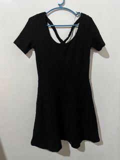 Forever 21 black dress