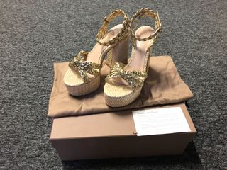 （分類：）位於 。 由 WEARme_Studio 提交（商品編號 1159557925，圖片 1）。簡介： 。