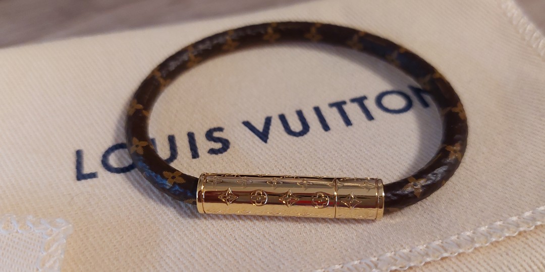 Louis Vuitton Blooming Bracelet Monogram Canvas. Size 19