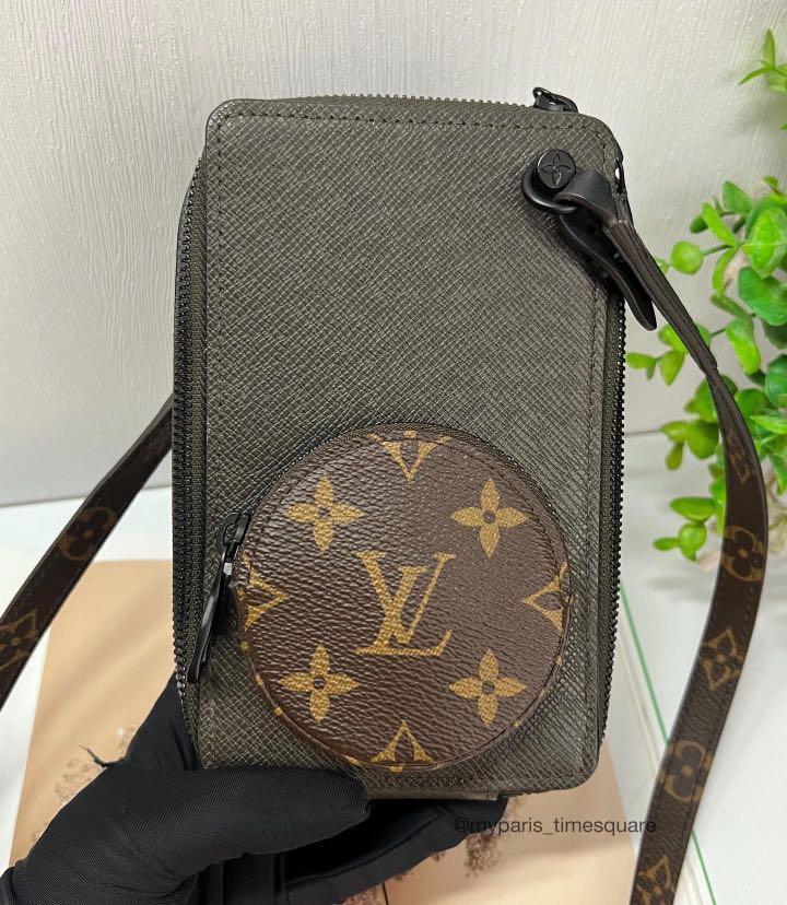 ** USED ** LOUIS VUITTON x SUPREME 100% AUTHENTIC LV CHRISTOPHER BACKPACK  -BLACK