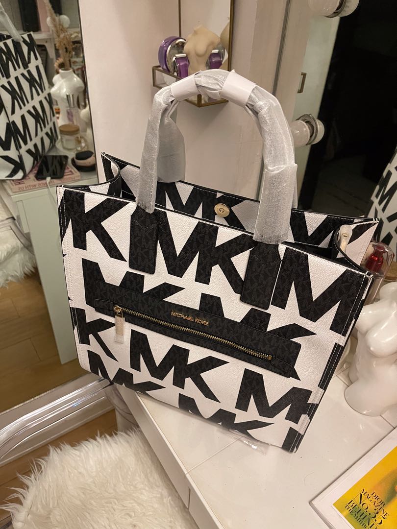 Michael Kors Kenly Tote, Luxury, Bags & Wallets on Carousell