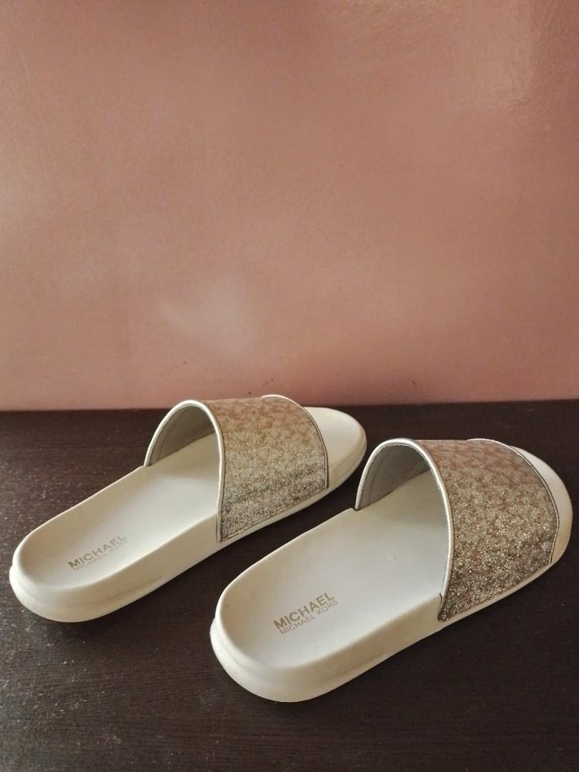 Michael Kors Slippers, Women's Fashion, Footwear, Slippers and slides
