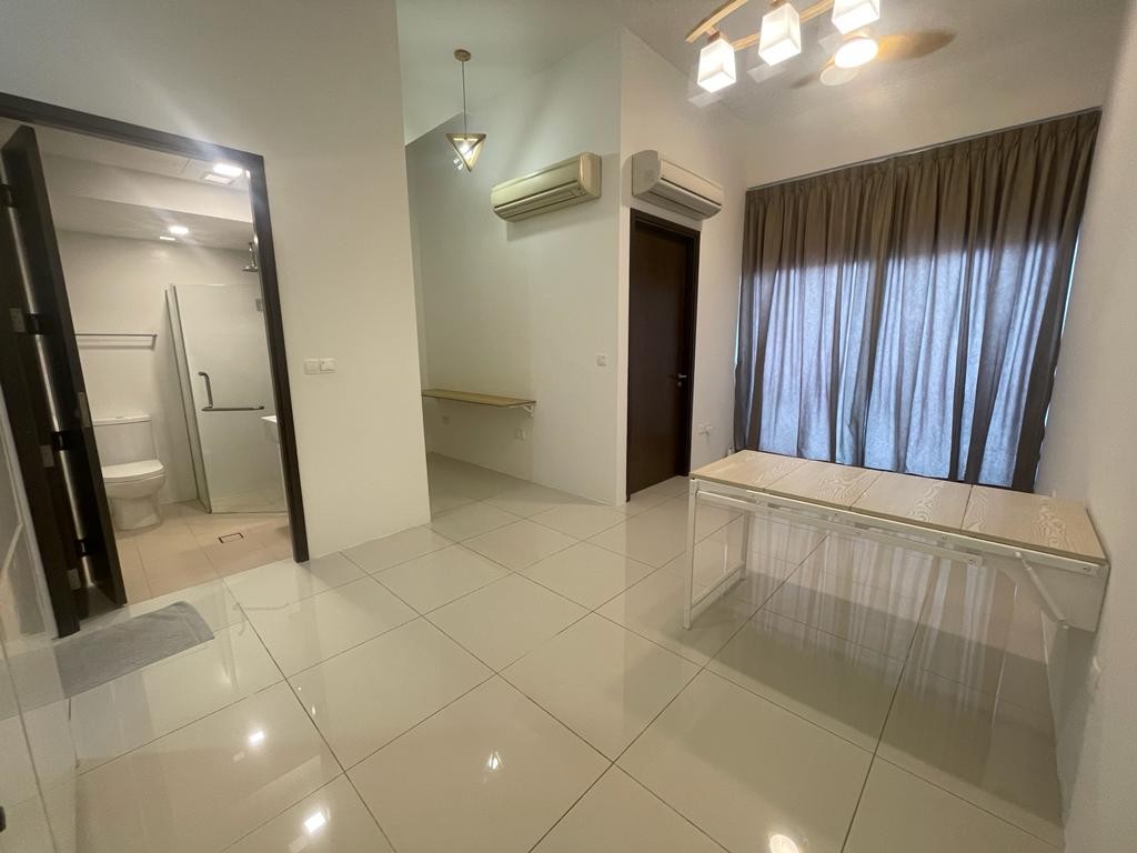 (Category: ) located in . Submitted by xiaoma777 (Listing ID 1158386113, Image 1). Description: .