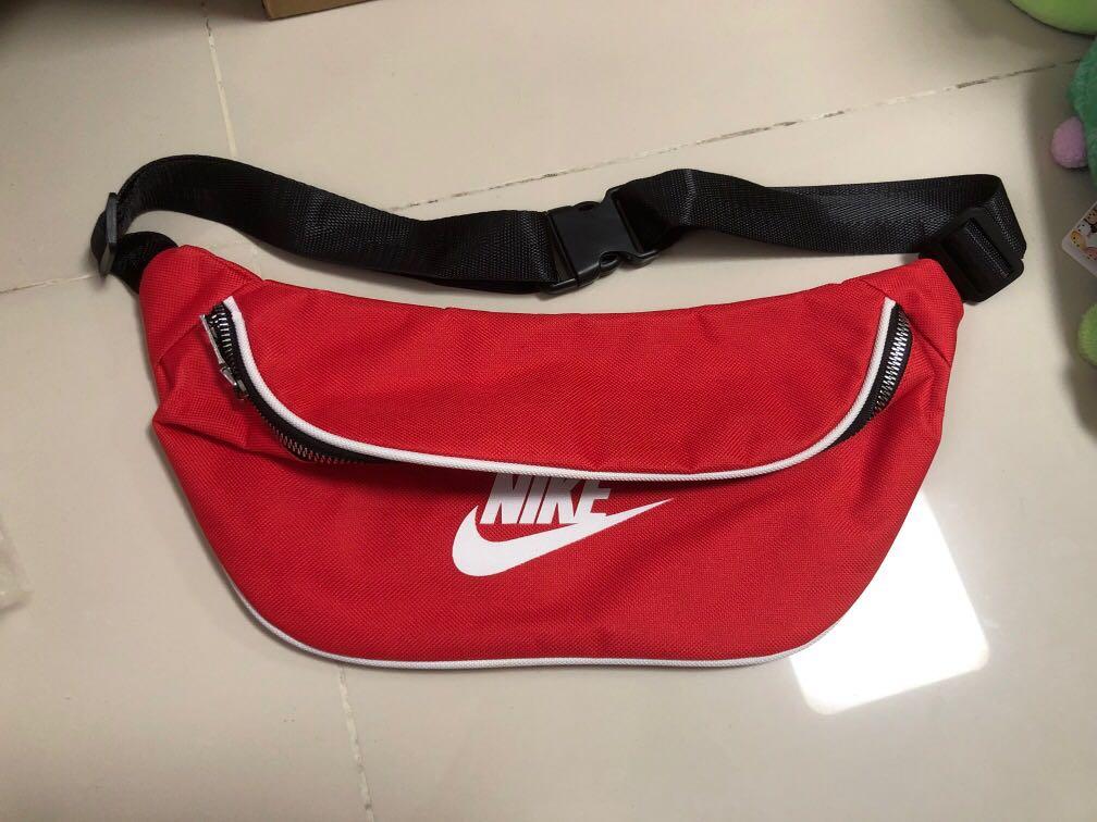 bumbag nike