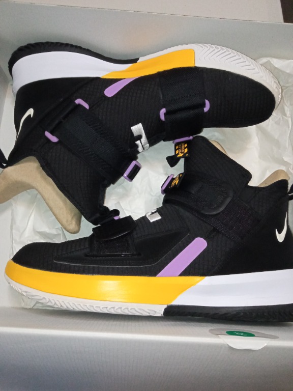 Lebron soldier hotsell 13 shoes