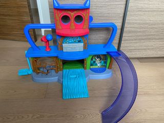 (Category: ) located in . Submitted by goodyglad (Listing ID 1159390990, Image 1). Description: .