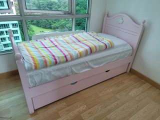 (Category: ) located in . Submitted by barry1708 (Listing ID 1159494416, Image 1). Description: .