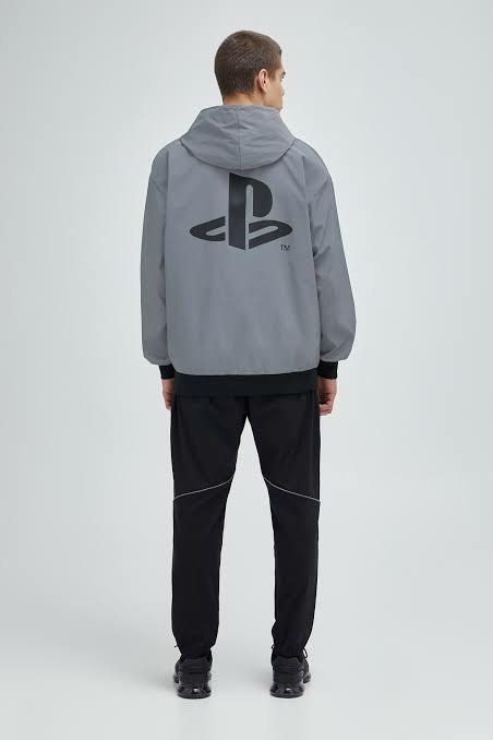 Playstation jacket outlet pull and bear