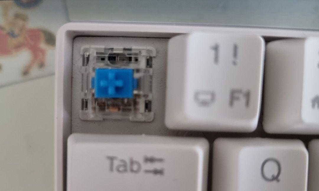 Royal Kludge rk61 blue switch hot swappable rgbkkvcvfvcf, Computers & Tech, Parts & Accessories