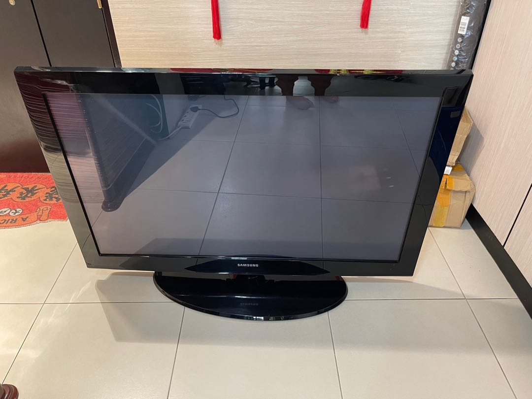 Samsung plasma 42inch TV, TV & Home Appliances, TV & Entertainment, TV