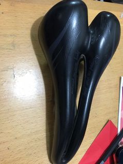 （分類：）位於 。 由 bishoplux 提交（商品編號 1159521198，圖片 1）。簡介： 。