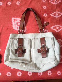 (Kategori: ) berada di . Dikirim oleh branded_items76 (ID iklan 1159395013, Gambar 1). Deskripsi: .