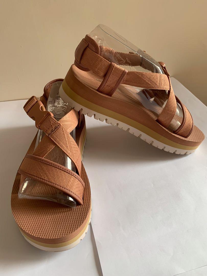 TEVA Women s Indio Whip Carousell