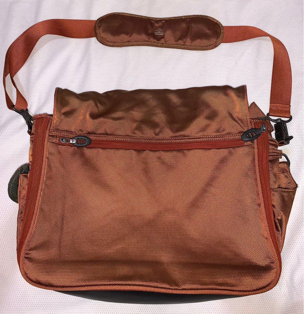 Tumi tech messenger bag, Computers & Tech, Parts & Accessories, Laptop