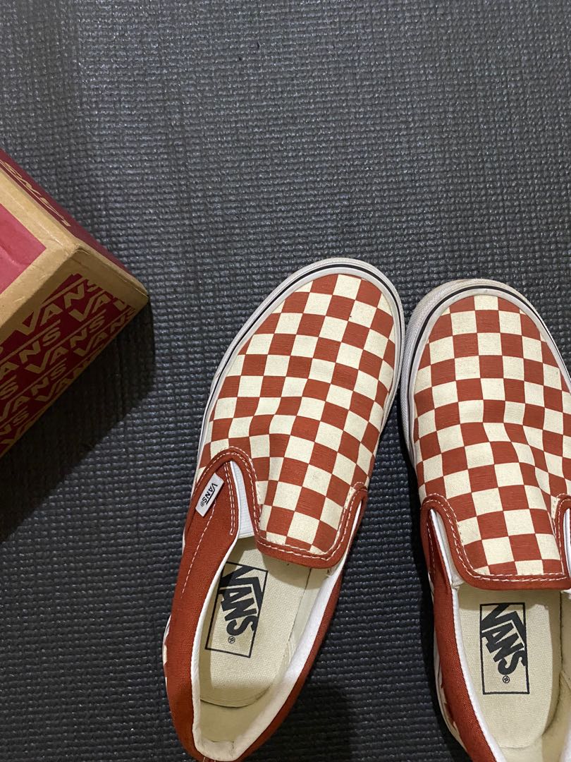vans true white checker slip on