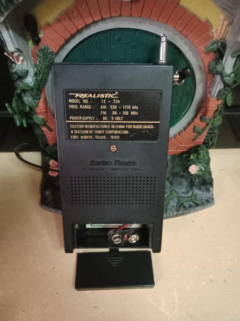 Vintage Realistic FM-AM Pocket Portable Radio, Hobbies & Toys, Music ...
