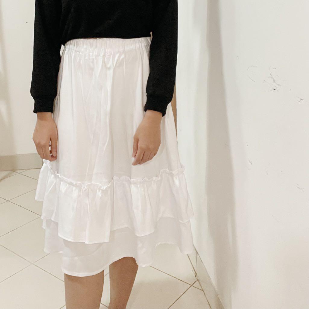 white midi skirt