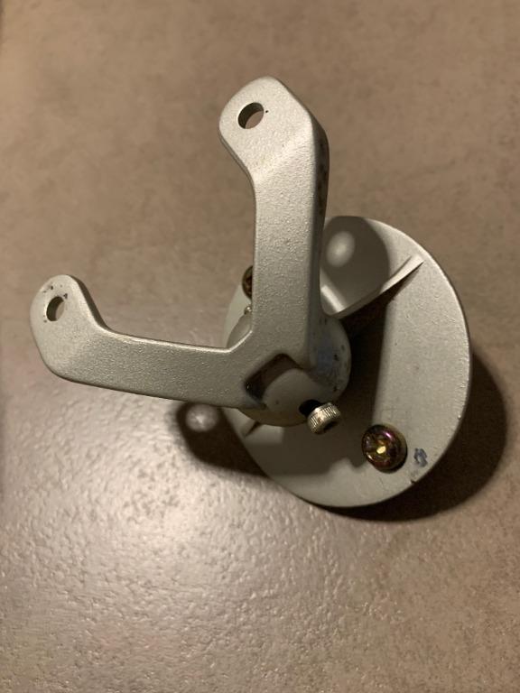 Monitor audio radius outlet 90 wall brackets