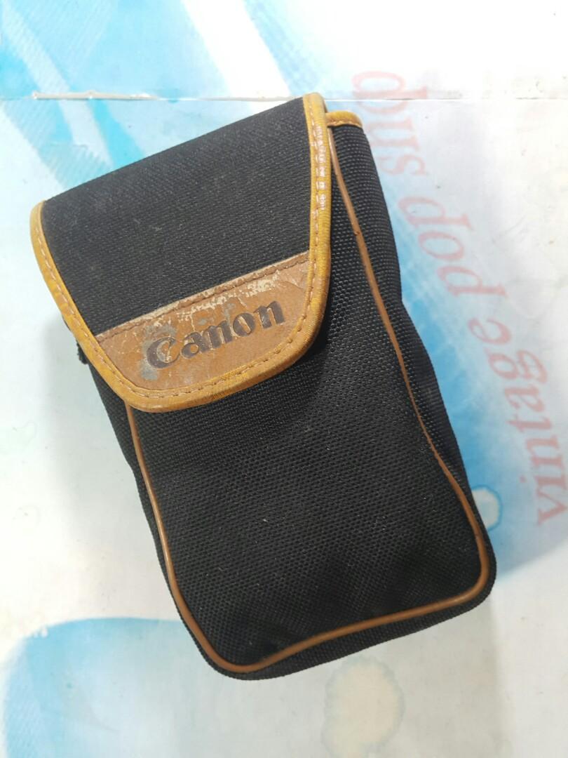 Autoboy 2 Original Pouch Case (Category: Camera Bags & Carriers) located in Paranaque City. Submitted by vintagepopsicle (Listing ID 1159622181, Image 1). Description: Protect your Autoboy 2 from scratches, dust and dings with this authentic canon pouch made for the autoboy 2. Gcash and Lalamove. Sold As Is..