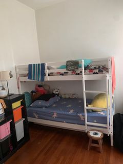 (Category: ) located in . Submitted by kitkatable (Listing ID 1159576111, Image 1). Description: .