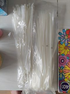（分類：）位於 。 由 kittykatt86 提交（商品編號 1159584012，圖片 1）。簡介： 。