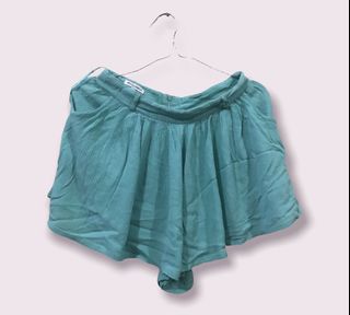 (Kategori: ) berada di . Dikirim oleh second_clothetc (ID iklan 1159730981, Gambar 1). Deskripsi: .