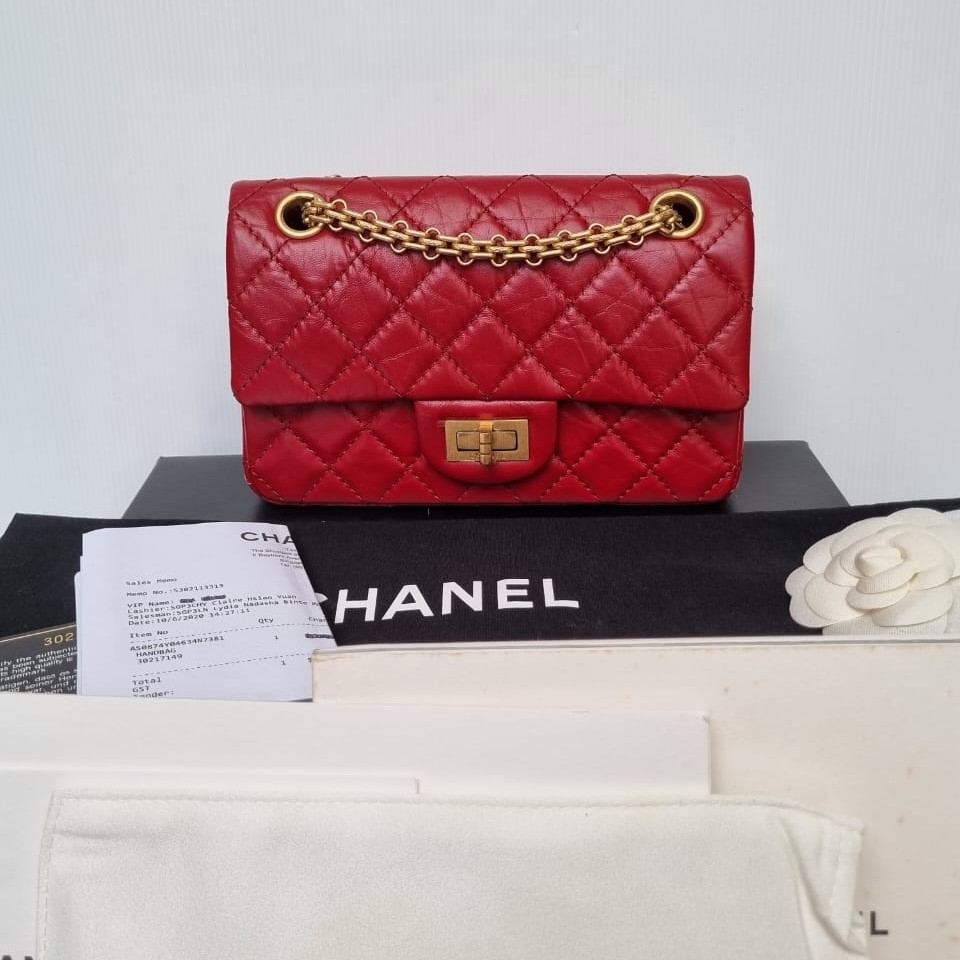 chanel reissue red