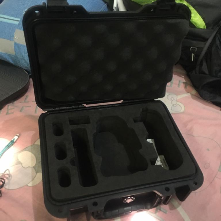 DJI Mavic Mini 1 Hardcase (Category: Drones) located in Manila. Submitted by footieshirtz (Listing ID 1159638257, Image 1). Description: Good condition .