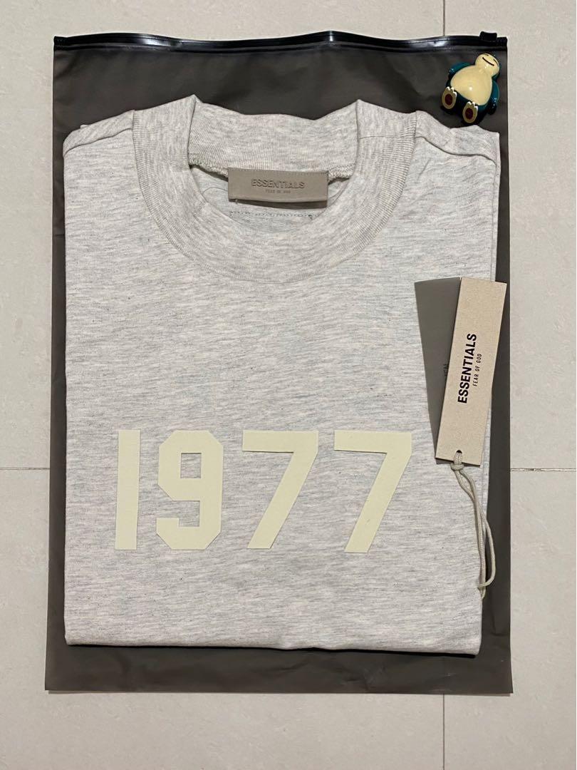 LAST PIECE Essentials Tee 1977 Light Oatmeal, Men's Fashion, Tops  Sets,  Tshirts  Polo Shirts on Carousell