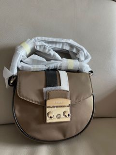 （分類：）位於 。 由 nerochar 提交（商品編號 1159626452，圖片 1）。簡介： 。