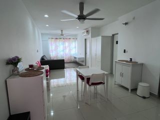 (Category: ) located in . Submitted by jonyap (Listing ID 199849080, Image 1). Description: .