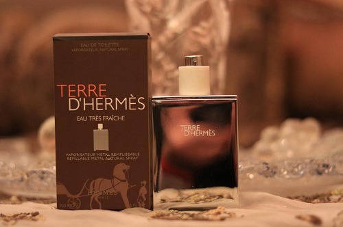 Terre d'Hermes Eau tres fraiche Eau de toilette travel spray and