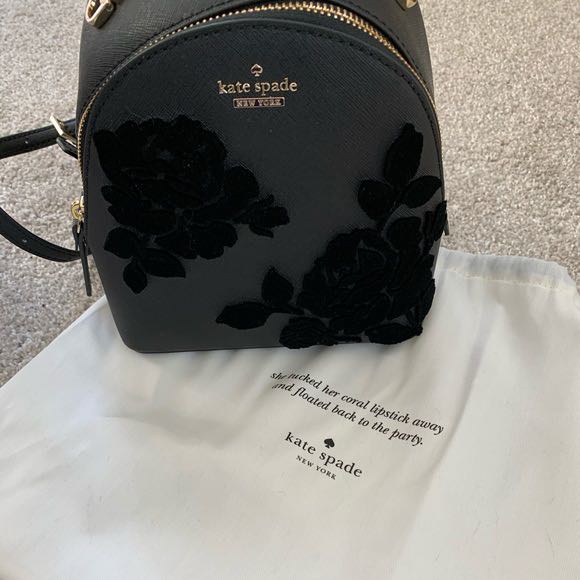 Cameron street store flock roses binx