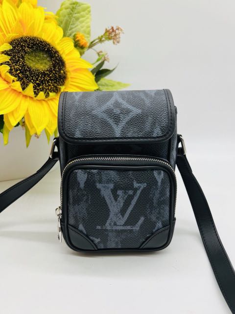 Louis Vuitton Nano e Messenger Bag Review 