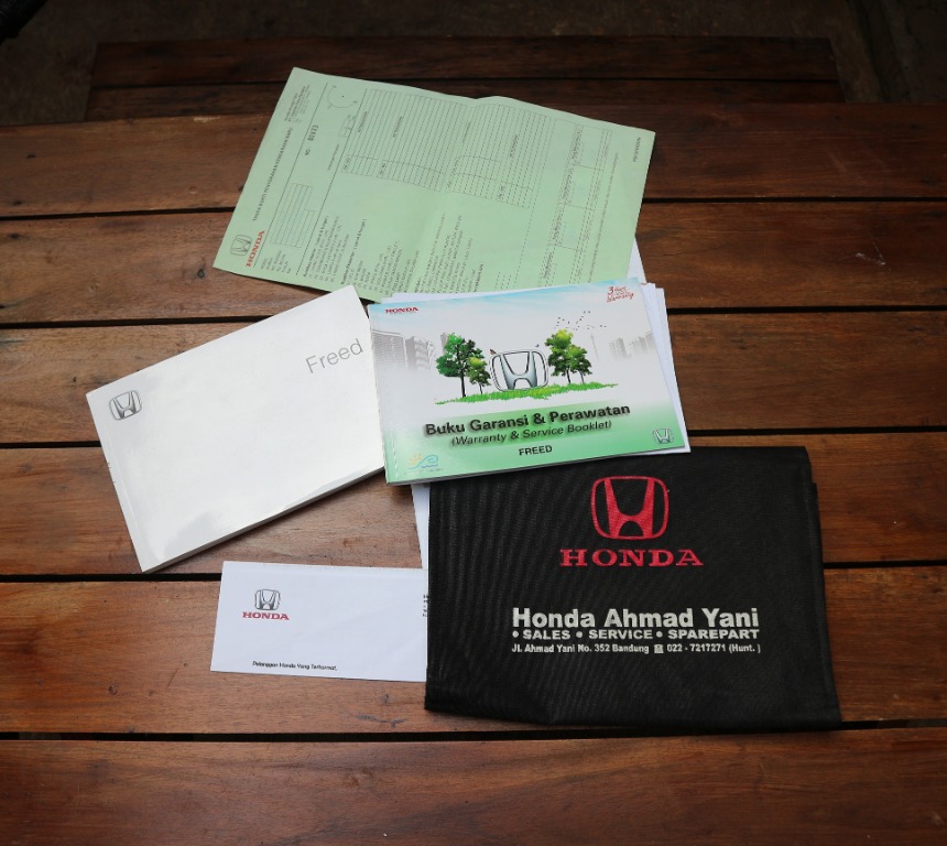 Manual Book/Buku Manual Honda Freed, Aksesoris Mobil di Carousell