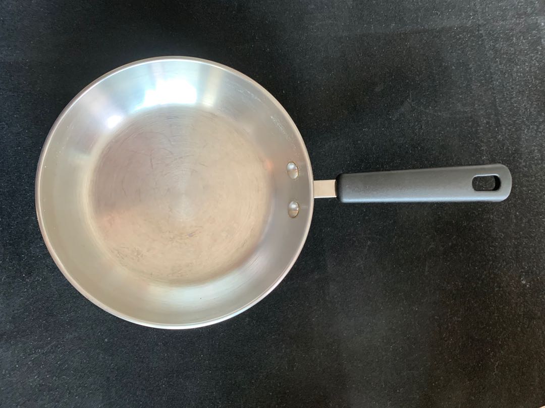 MEYER frying pan, Furniture & Home Living, Kitchenware & Tableware