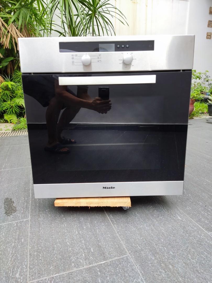 Miele Builtin oven (Warranty) 28Jan23, TV & Home Appliances, Kitchen