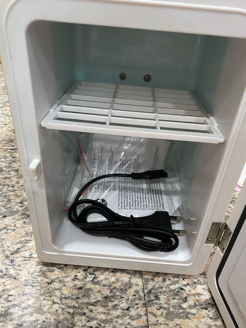 Mini fridge, Babies & Kids, Nursing & Feeding, Weaning & Toddler