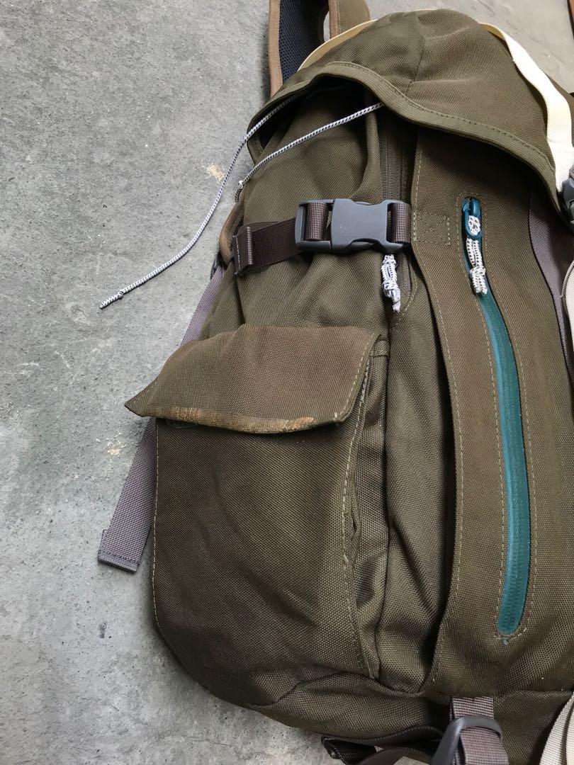 Nike ACG Steel City 35 Backpack, Luxury, Bags & Wallets on Carousell