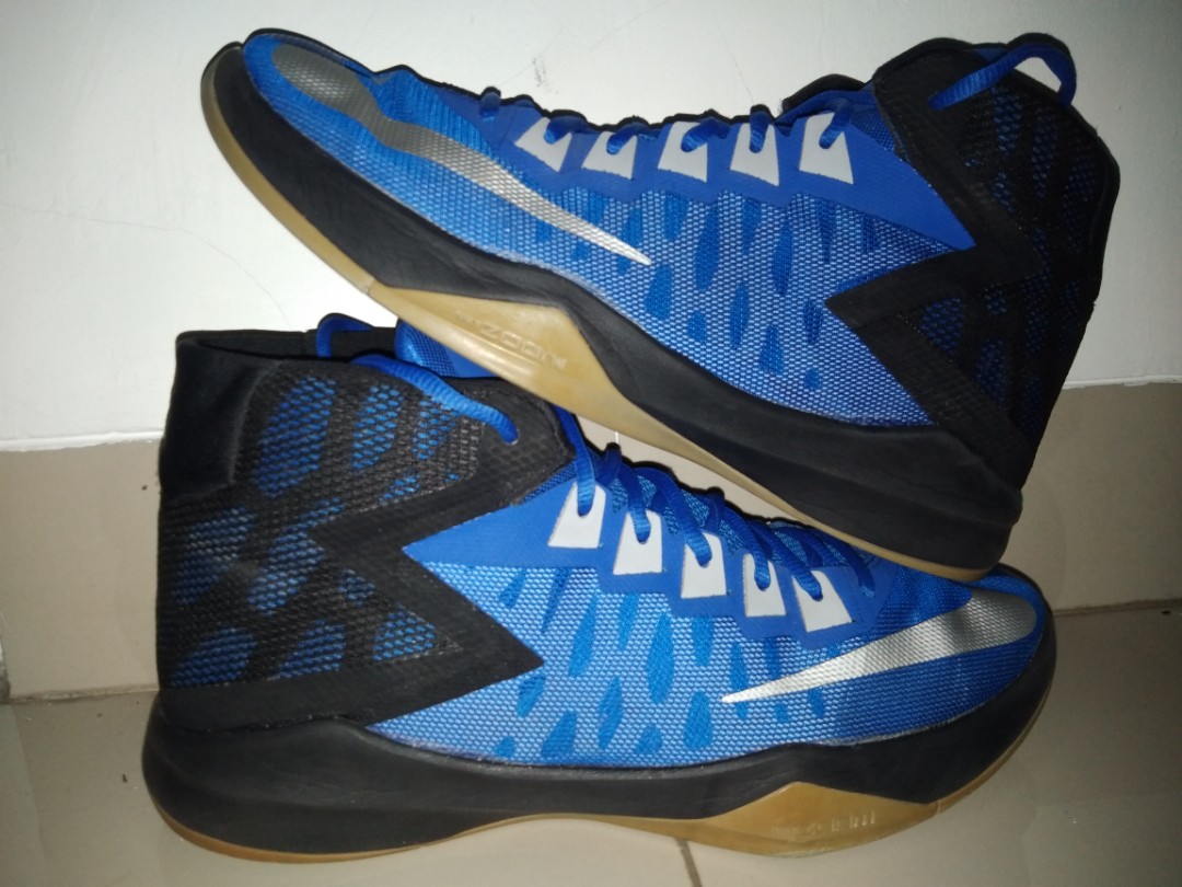 Sepatu basket shop nike zoom devosion