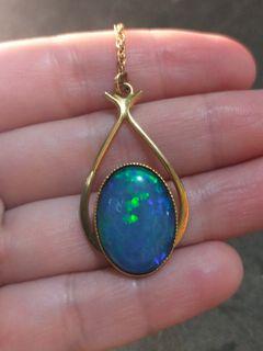 Simulated Opal Necklace Avon