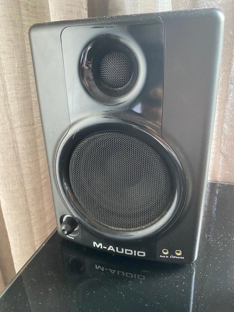 M audio cheap av40