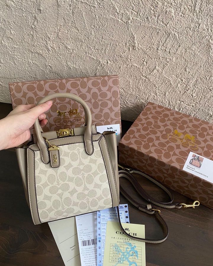Preloved Coach troupe mini