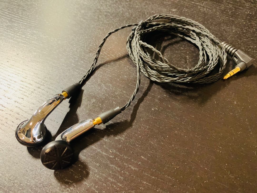 RY4S Plus MMCX mod Audio Earphones on Carousell