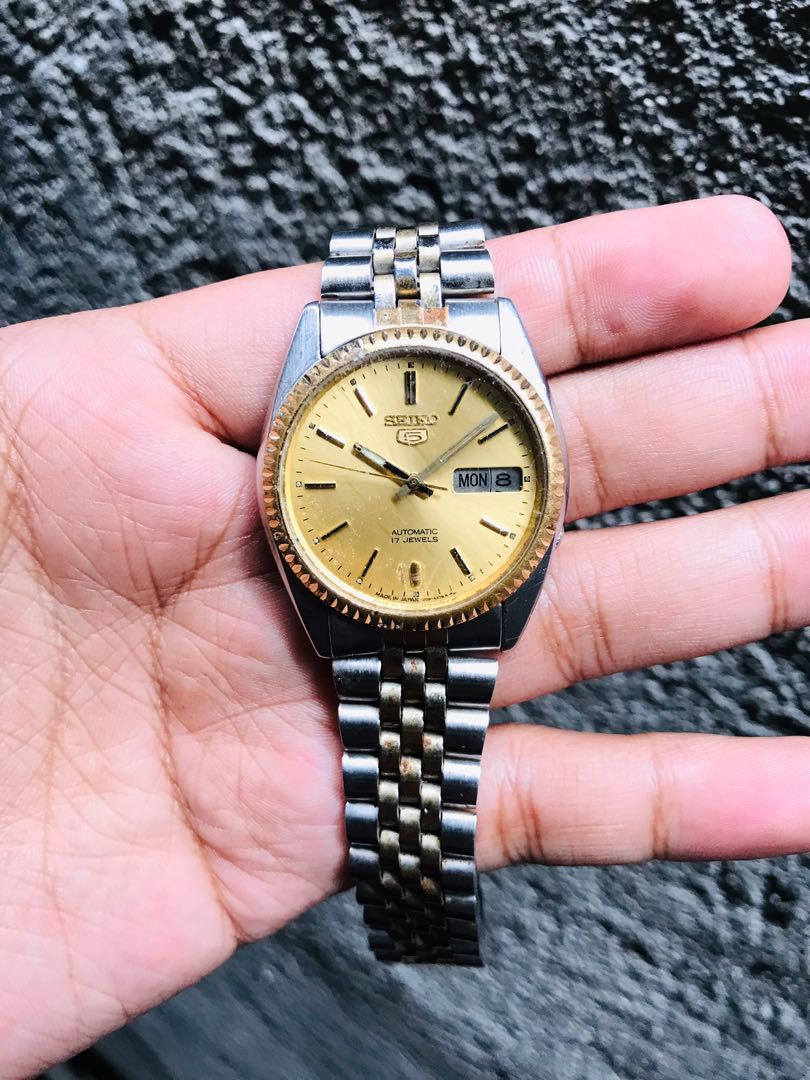 Seiko 5 7009-3111 Two Tone DateJust Japan Version, Men's Fashion, Watches &  Accessories, Watches on Carousell